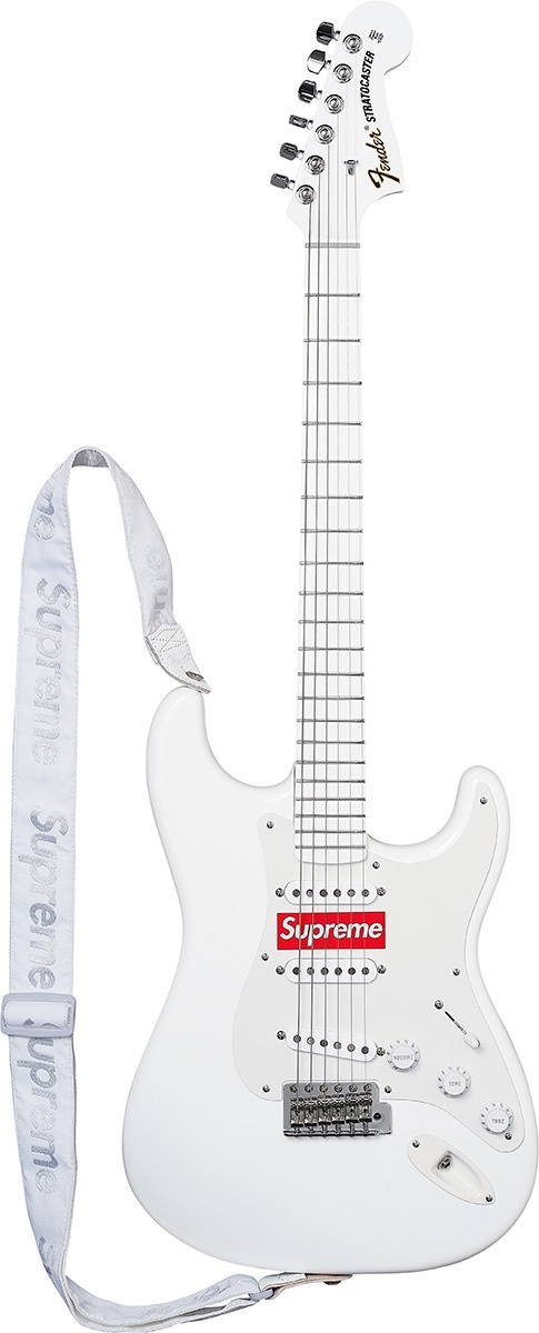 Supreme®/Fender® Stratocaster view 2